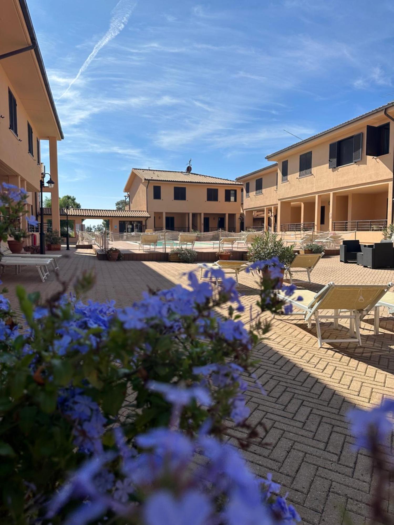 Residence Talamone Il Poderino Exterior photo